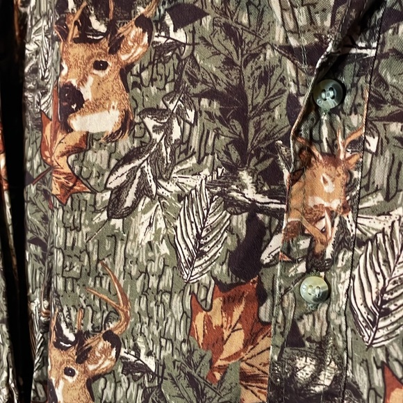 Long sleeve button up - Picture 2 of 5